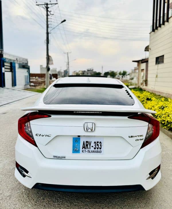 Honda Civic 2020 5