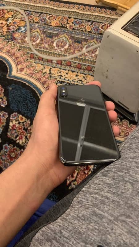 iPhone X 64 gb 4