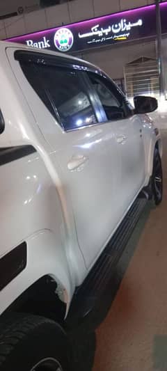 Toyota Hilux 2021 revo full original scratch less