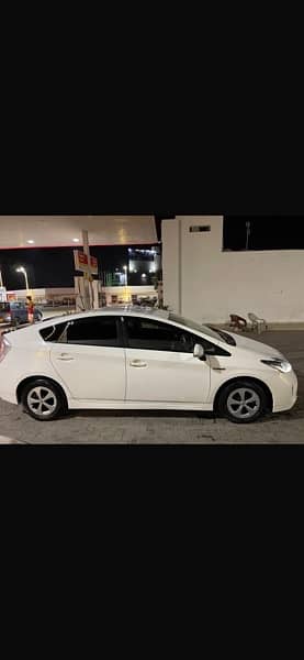 Toyota Prius 2014 5