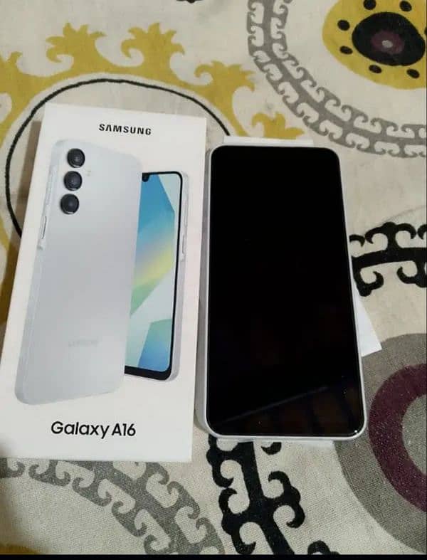 Samsung A16  8/256 0