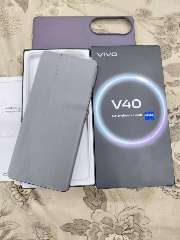 Vivo V40 5G 12/256 2