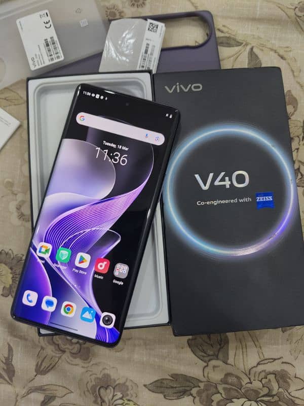 Vivo V40 5G 12/256 4