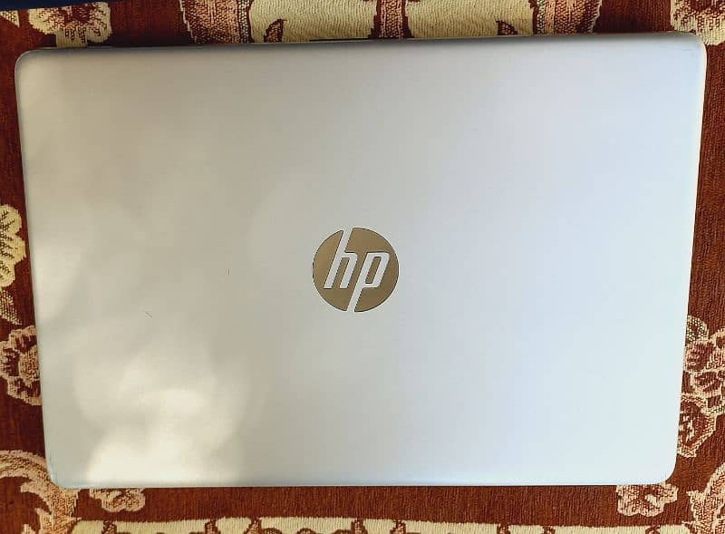 HP CORE Ì5 8th generation 0