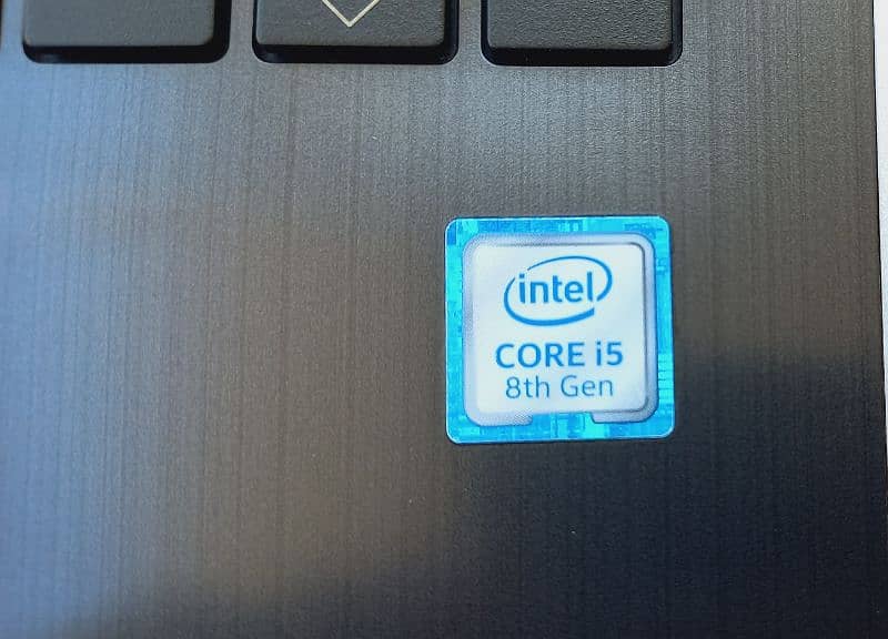 HP CORE Ì5 8th generation 9
