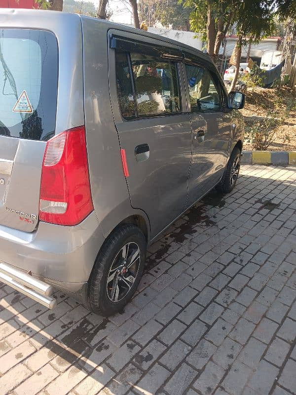 Suzuki Wagon R 2018 8