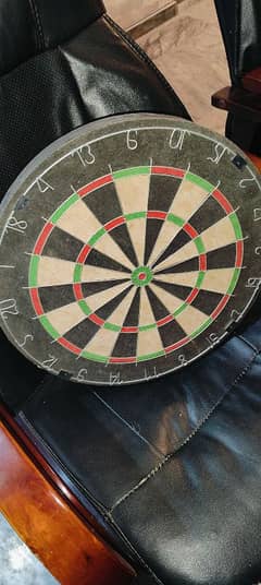 dart board wooden heavy good material