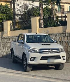 Toyota Hilux Revo V Automatic 3.0