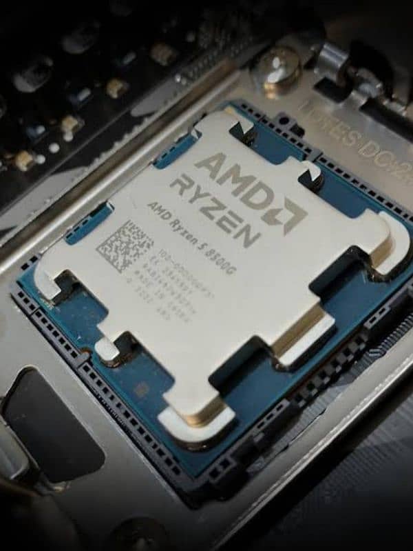 AMD Ryzen 5 8500G with Radeon 740m Tray chip under warranty 0