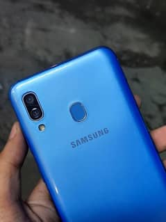 Samsung A30 4gb 64gb Mobile | Not iphone oppo vivo huawei Infinix itel