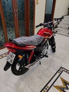 Honda cb125F