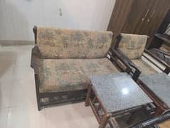 7 seater used Sofa Set.