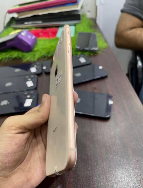 NEW STOCK Iphone 8 plus 256gb PTA APPROVED 3