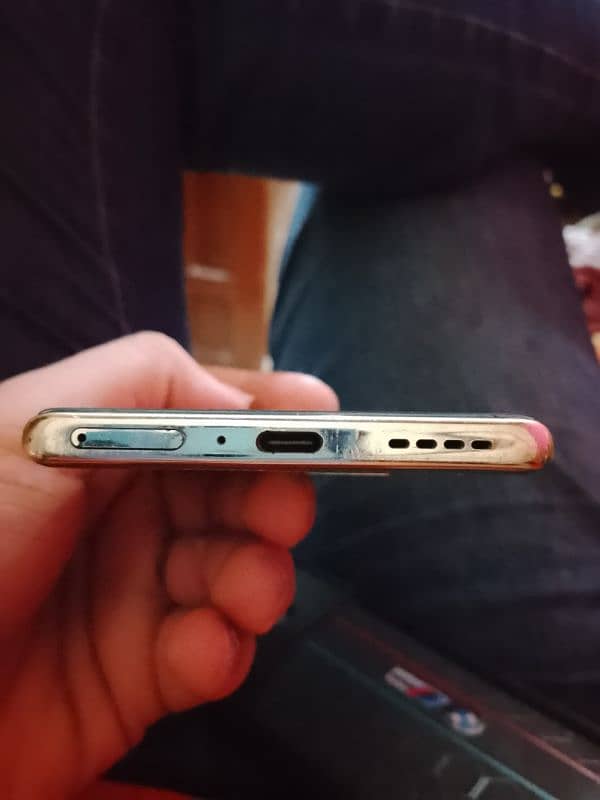 Infinix Note 40 Pro For Sale 10/9 Condition 3