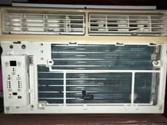 Windo Ac Urgently Sale. . . . . . 03234251007