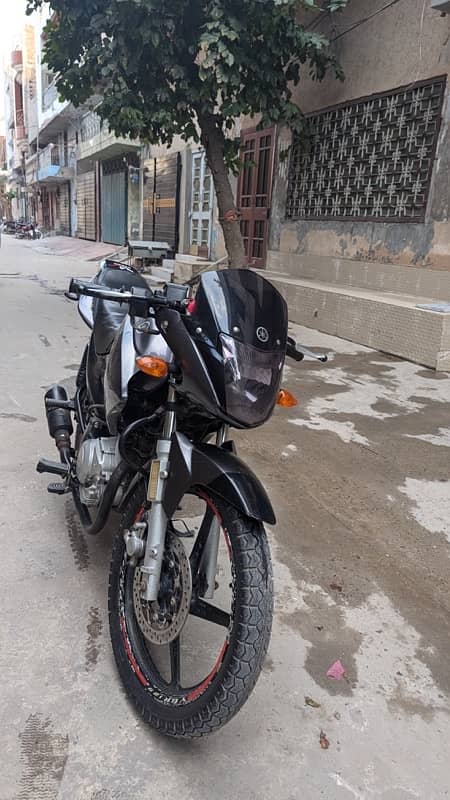 Yamaha ybr125 1