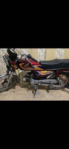 Road prince 17 model all parts attached of Honda CD 70