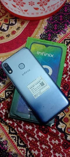 Infinix hot 8 lite with box