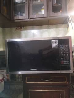 samsung oven in good condition. . .