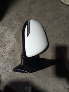 KIA Sportage side mirror Available Right