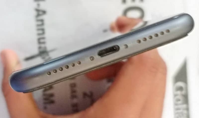 iphone 11(jv) for sale 10/10 Condition 2