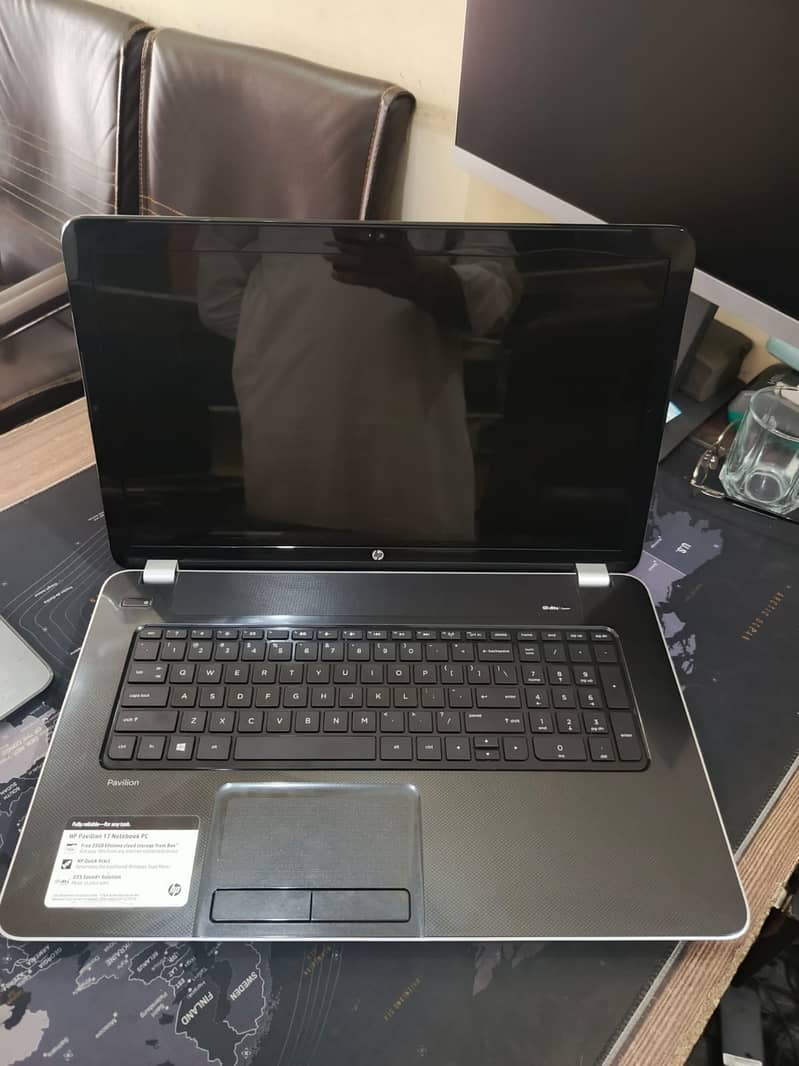 HP Pavilion 17 Notebook-AMD A8-4500M 6GB Ram 128GB SSD COD available 11