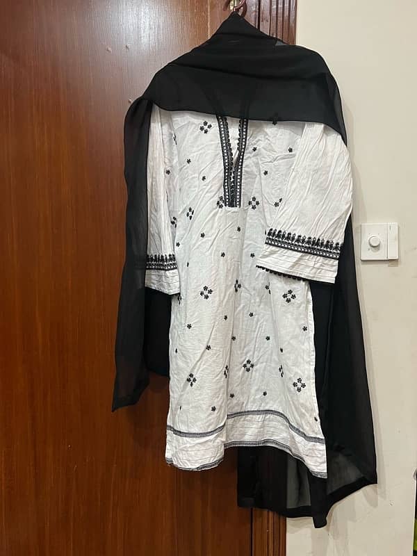 fancy and casual dresses banaras sarhi ,camisole and shorts 11