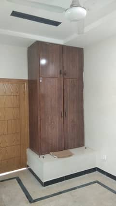 2nd floor portion Avaible for rent in I-10 1