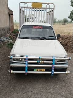 Toyota Hilux 1985