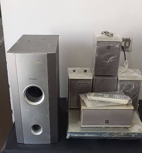 Yamaha Home Theater with 1 x Active Pioneer Subwoofer 0