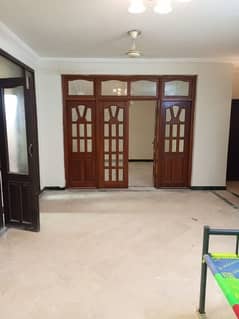 BEAUTIFUL HOUSE AVAILABLE FOR RENT IN ASKARI 10 SECTOR B LAHORE