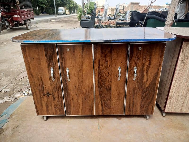 Ironing table | iron stand clothes 3