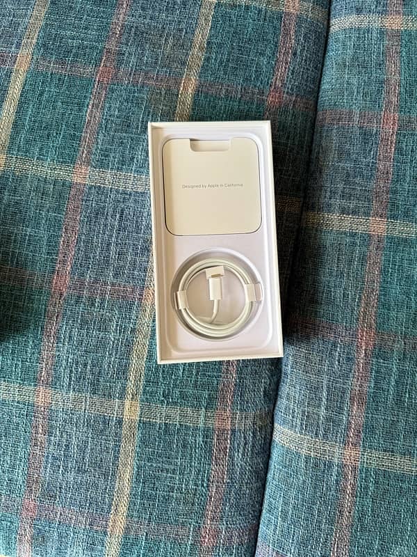 iPhone 15 Pro Max 512GB - UK Box Open only - 2 months PTA remaining 7