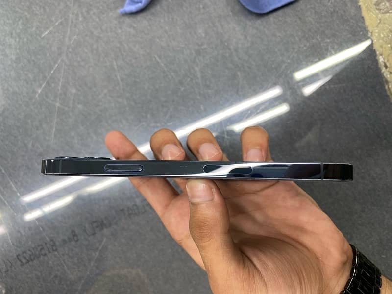 iphone 12 PRO PTA approved 4