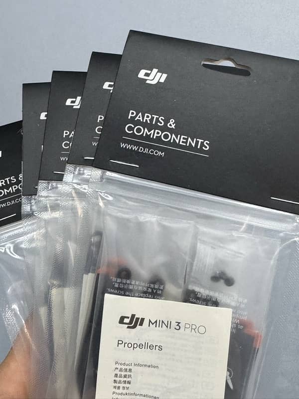 DJI 3T & Mini 3/4 Series Charging Hub & Propellers 6