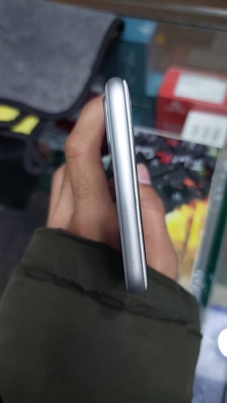 i phone 8plus non pta back camera not working baki all ok ha 7