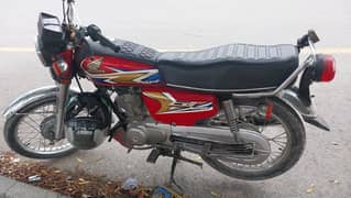 Honda 125 in DHA Phase 2 Lahore