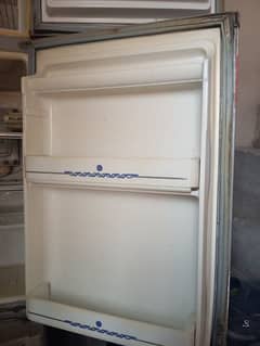 Dawlance fridge