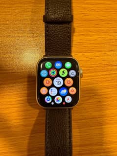 Apple watch series 8 (GPS only)