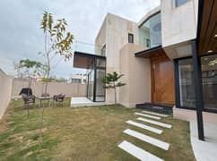 Top Class 1 Kanal Corner Designer House For Sale