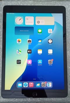 ipad 8th Gen 2020 128GB  10/10 Condition