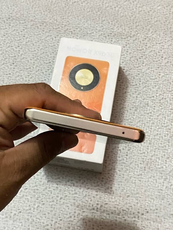 Honor x9b 5G Non PTA 12+8/256gb snapdrago 6gen 1 Mobile with box. Read 5