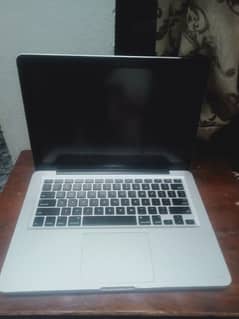 MacBook pro high seria RAM 8 GB MEMORY 700GB with charger wifi support