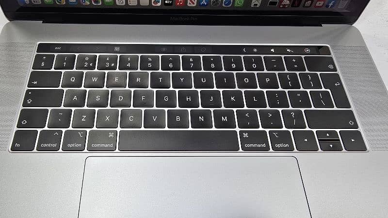 Macbook Pro i7 2019  16/256GB 6