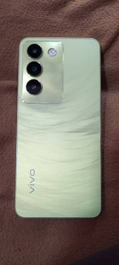 vivo y100