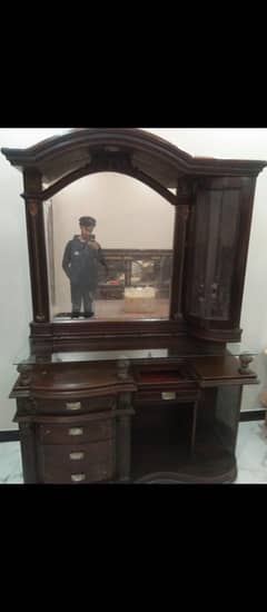 Dressing table for sale