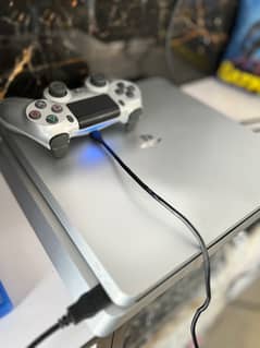 PS4 Slim (Silver edition) 500GB with original controller