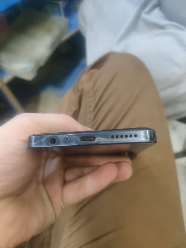 Tecno camon 20 8/256 AMOLED display screen finger 1