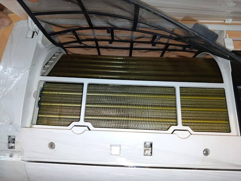 Haier AC / DC inverter brand new condition/AC/split AC 4