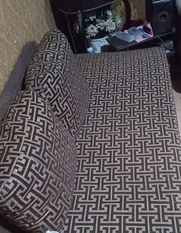 2 seater sofa in good condition 0